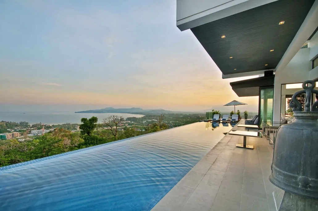 8 Bedrooms Luxury Villa in Surin
