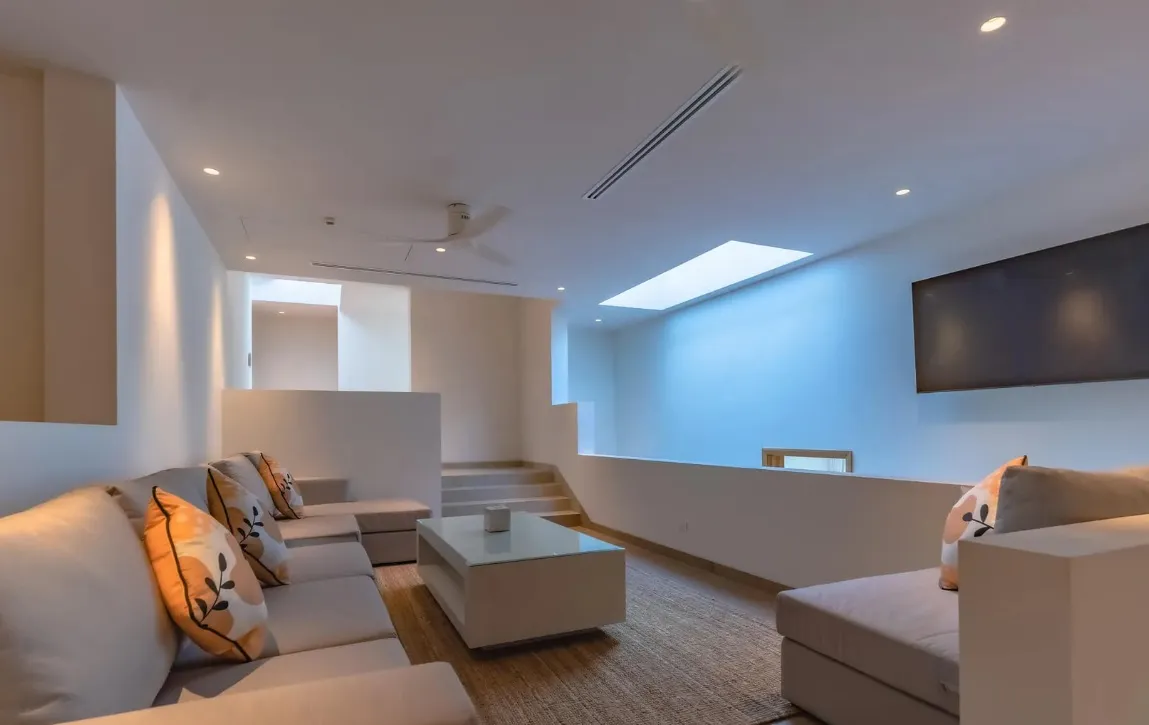 7 Bedrooms Luxury Villa with Sea View in Kamala