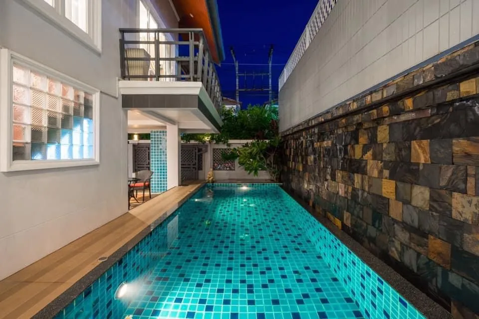 3 Bedrooms Pool Villa in Chalong